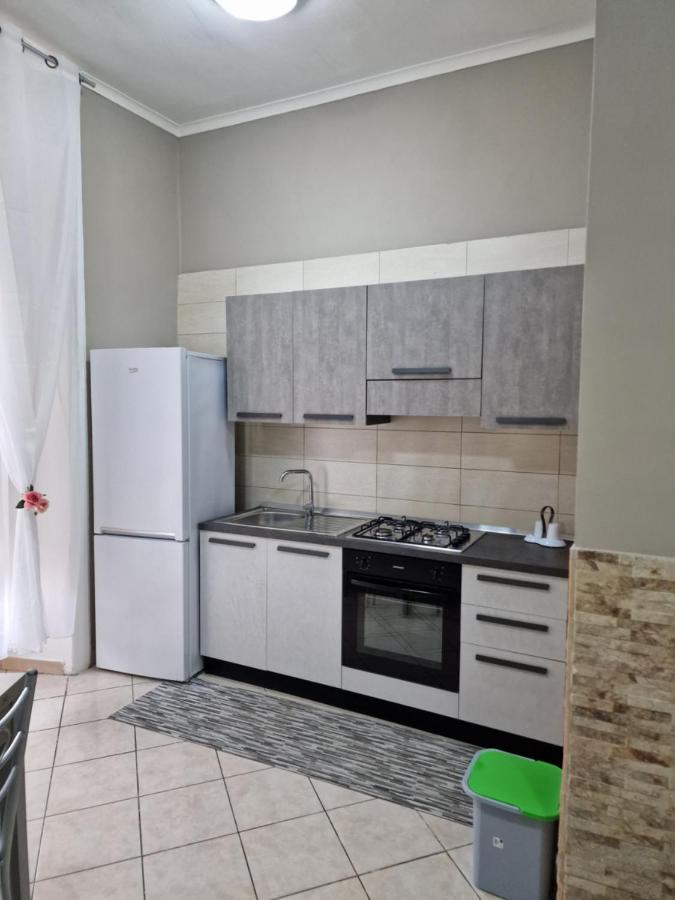 Dimora Partenopea-Holiday House เนเปิลส์ ภายนอก รูปภาพ